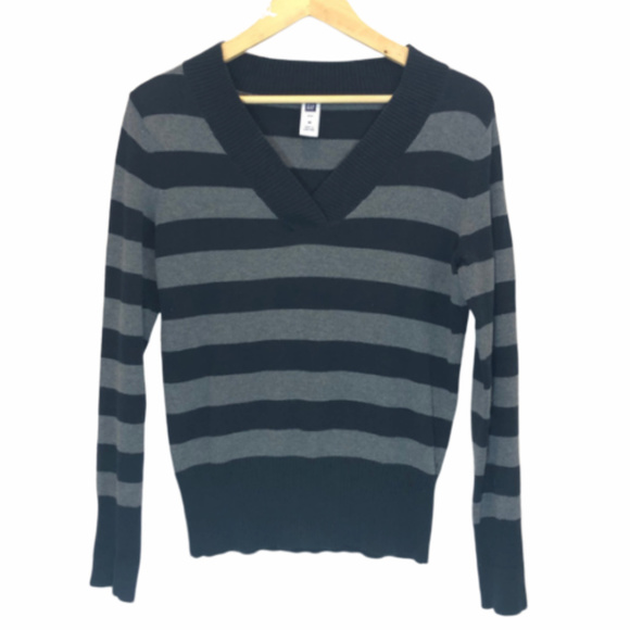 GAP Sweaters - Gap Women's Gray & Black Striped V-Neck Sweater -M